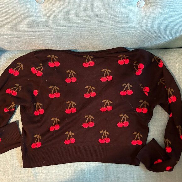 HotTopic Riverdale cardigain - Picture 2 of 3